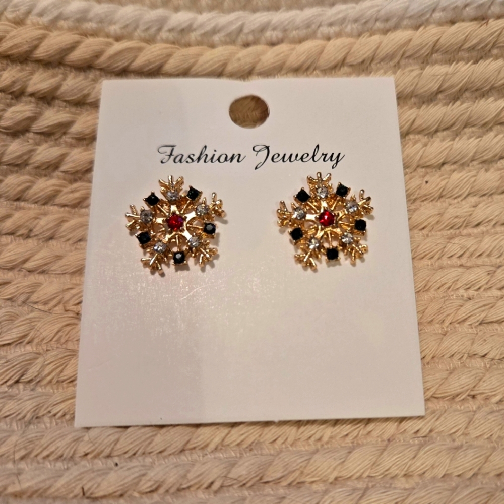 Holiday Christmas Snowflake Earrings